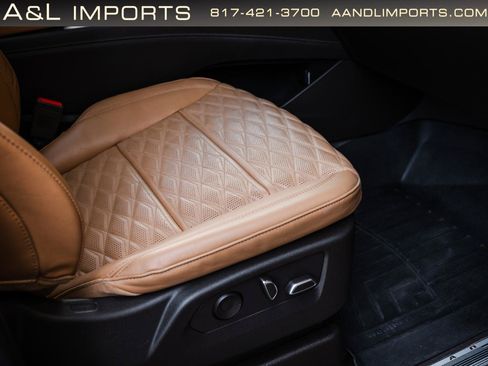 Used 2023 Cadillac Escalade Sport AWD/4WD image 58