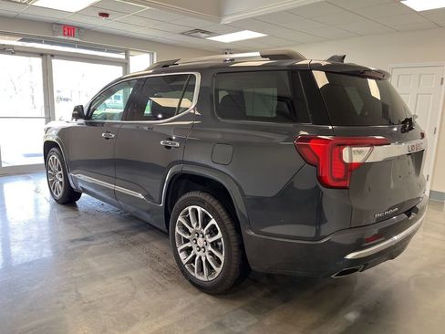 Used 2023 GMC Acadia Denali w/ Denali Ultimate Package AWD/4WD image 3