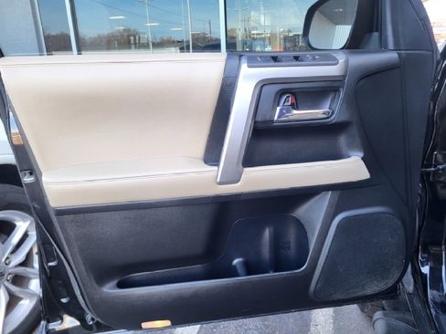 Used 2017 Toyota 4Runner Limited image 27