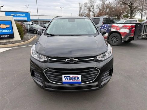 Used 2022 Chevrolet Trax LT w/ Premium Seat Package image 10