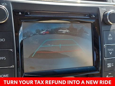 Used 2017 Toyota Camry XLE w/ Moonroof Package image 20