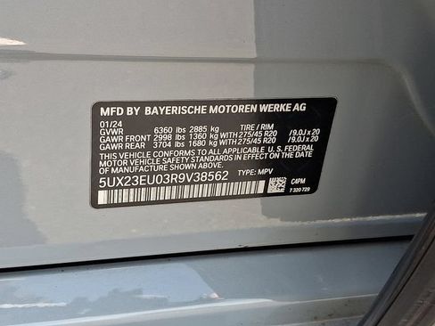 Used 2024 BMW X5 xDrive40i w/ M Sport Package AWD/4WD image 29