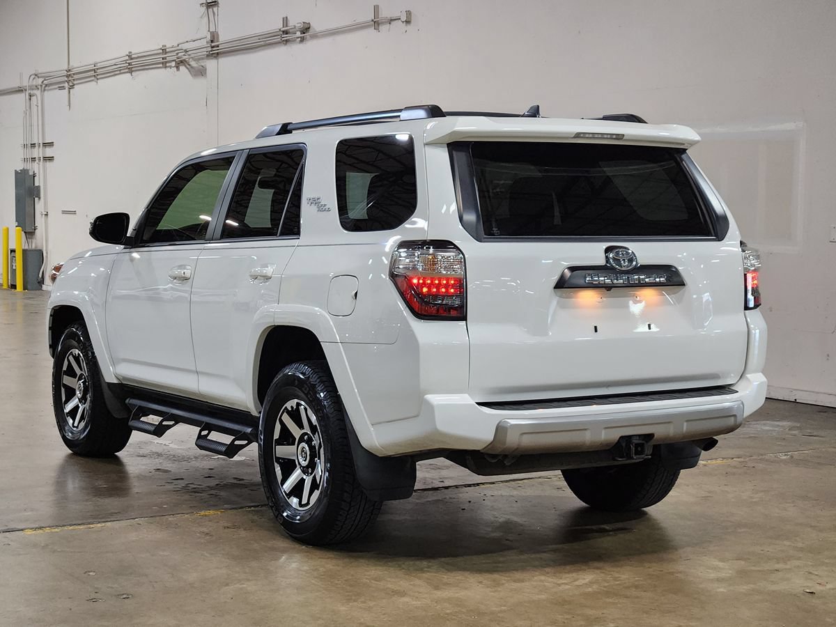 Used 2021 Toyota 4Runner TRD Off-Road Premium AWD/4WD image 11