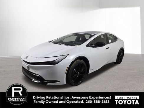 New 2026 Toyota Prius AWD image 2