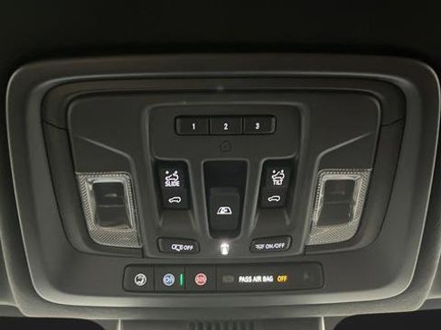 Used 2025 GMC Sierra 1500 Denali Ultimate AWD/4WD image 34