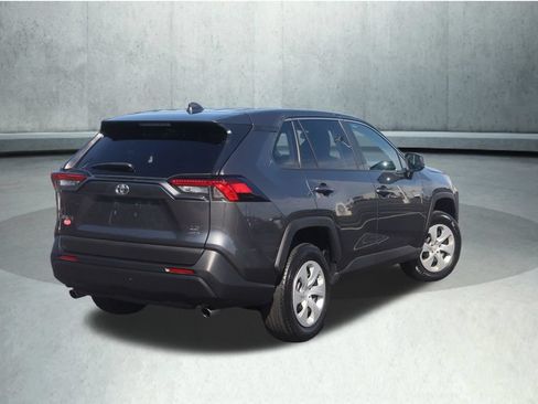Used 2023 Toyota RAV4 LE AWD/4WD image 16