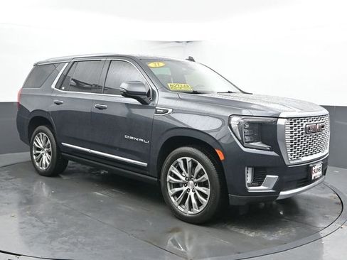 Used 2021 GMC Yukon Denali w/ Denali Premium Package image 2