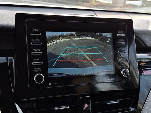 Certified 2021 Toyota Camry LE image 17