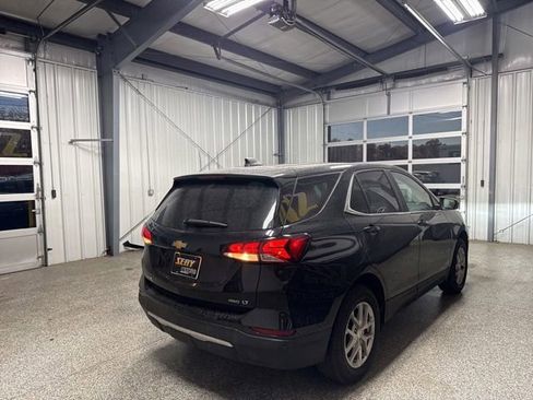 Used 2024 Chevrolet Equinox LT AWD/4WD image 15