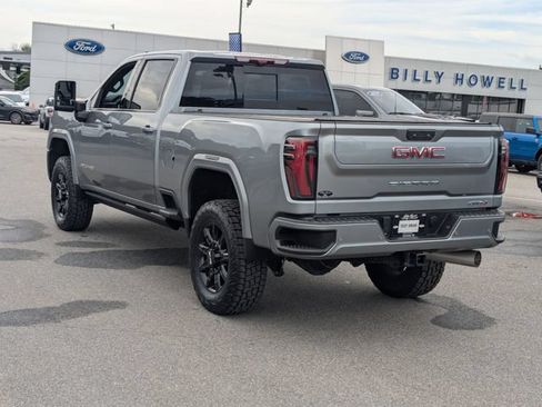 Used 2024 GMC Sierra 2500 AT4 w/ AT4 Premium Plus Package AWD/4WD image 5