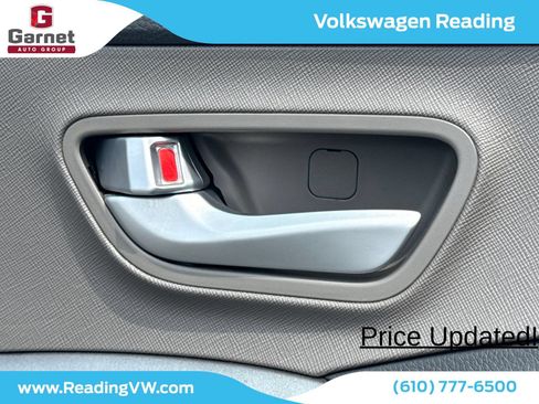Used 2015 Hyundai Santa Fe Sport AWD/4WD image 28