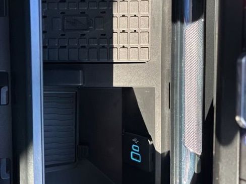 Used 2025 Ford F250 Lariat w/ Lariat Ultimate Package image 53