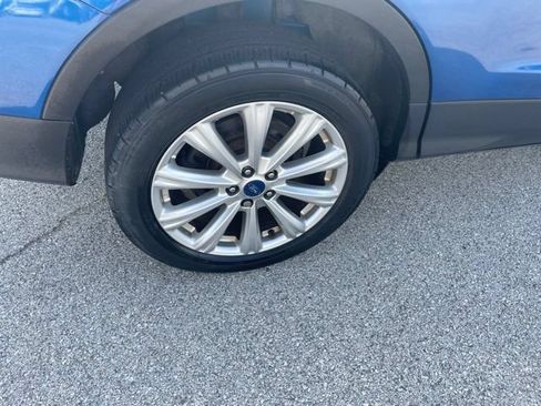 Used 2017 Ford Escape Titanium FWD image 16