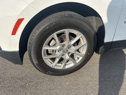 Used 2022 Chevrolet Equinox LT image 9