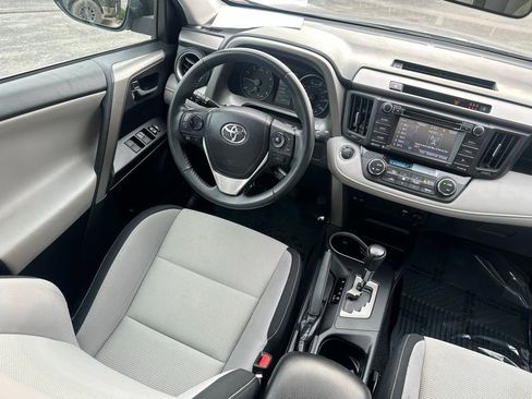 Used 2017 Toyota RAV4 XLE image 29
