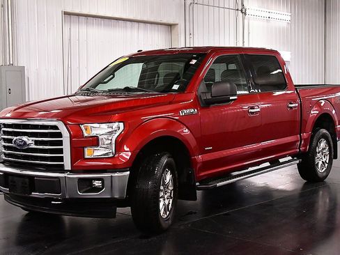 Used 2017 Ford F150 XLT w/ Equipment Group 302A Luxury image 3