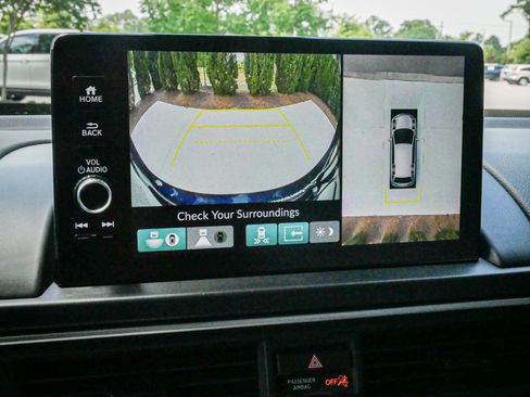 Certified 2025 Honda Pilot Elite image 25
