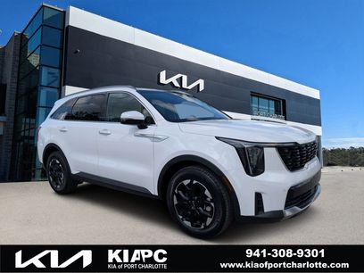 Certified 2025 Kia Sorento S w/ Panoramic Sunroof Package