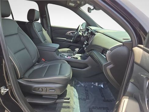Used 2023 Chevrolet Traverse Premier AWD/4WD image 33