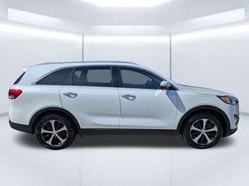 Used 2016 Kia Sorento EX w/ EX Premium Package FWD image 3