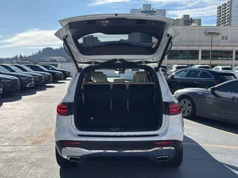 Certified 2025 Mercedes-Benz GLB 250 4MATIC image 7