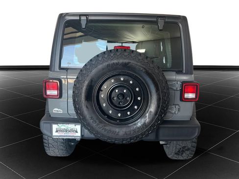 Used 2023 Jeep Wrangler Unlimited Sport AWD/4WD image 4