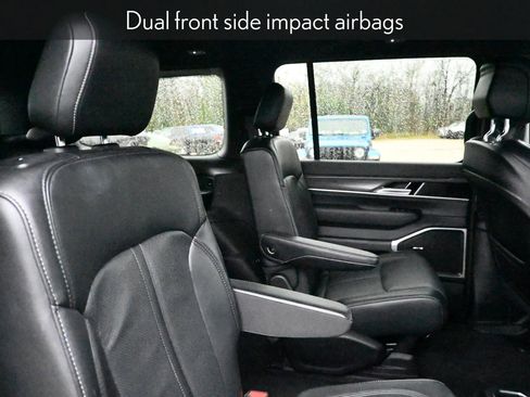 Used 2024 Jeep Wagoneer Series III image 26