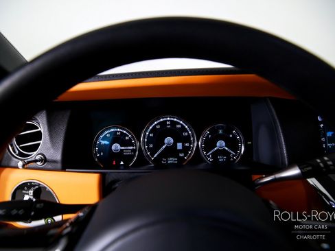 Certified 2020 Rolls-Royce Cullinan AWD/4WD image 13
