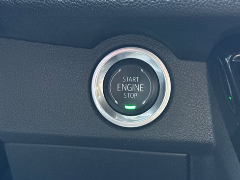 Certified 2024 Chevrolet Traverse LT image 30