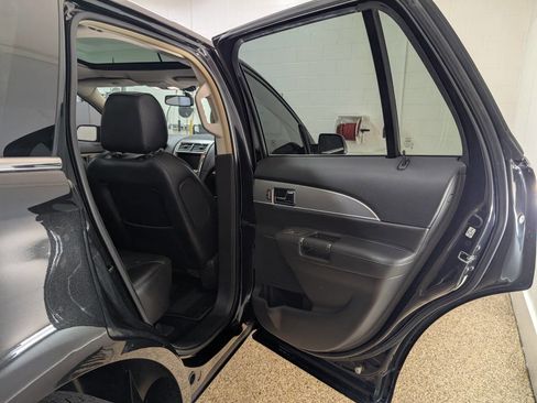 Used 2014 Lincoln MKX AWD w/ Equipment Group 101A image 16