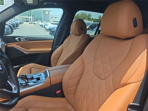 Used 2023 BMW X5 xDrive45e w/ Climate Comfort Package AWD/4WD image 19