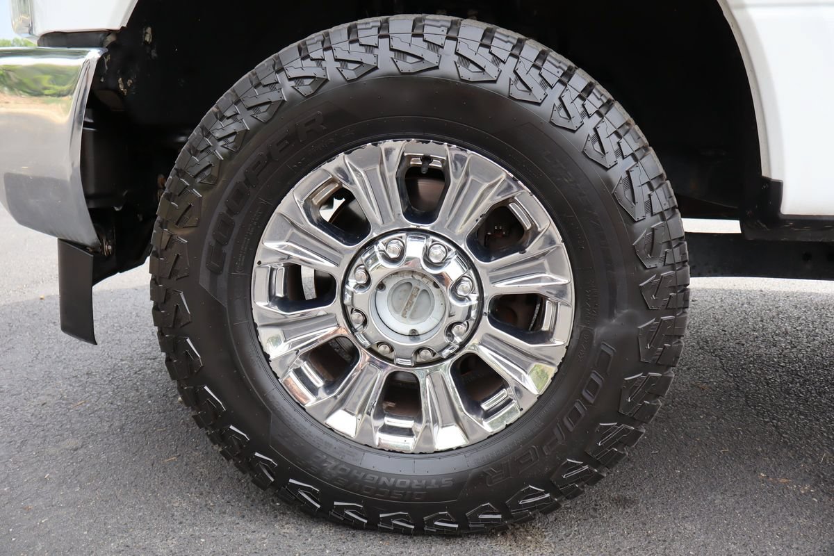 Used 2019 Ford F350 XLT w/ XLT Premium Package AWD/4WD image 40