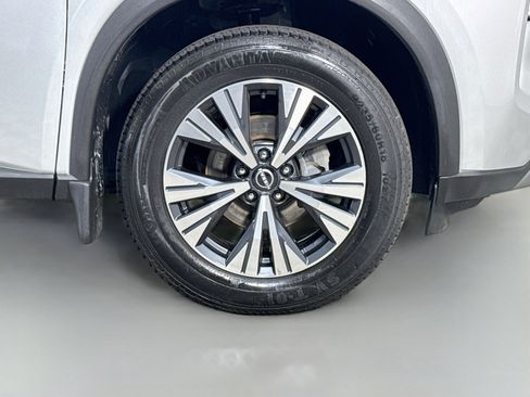 Used 2022 Nissan Rogue SV w/ SV Premium Package AWD/4WD image 32
