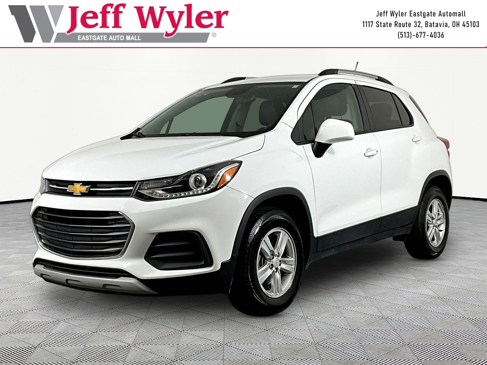 Used 2022 Chevrolet Trax LT w/ LT Convenience Package AWD/4WD image 1