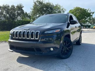 Used 2015 Jeep Cherokee Latitude FWD video 2