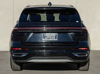 Used 2024 Lincoln Nautilus Reserve video 4