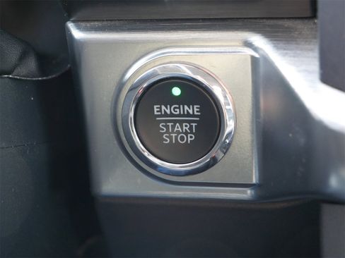 Certified 2023 Ford F150 Lariat w/ Equipment Group 502A High image 29