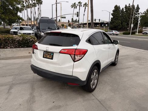 Used 2017 Honda HR-V EX image 5