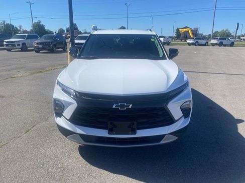 Used 2025 Chevrolet Blazer LT w/ Midnight/Sport Edition image 9