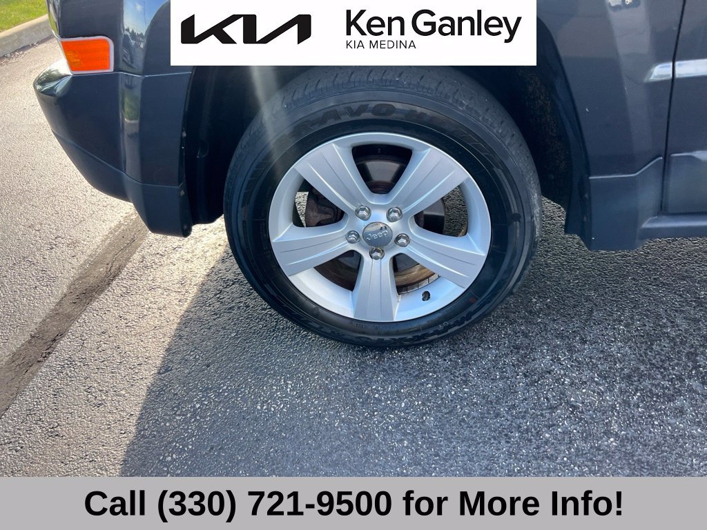 Used 2014 Jeep Patriot Latitude FWD image 16