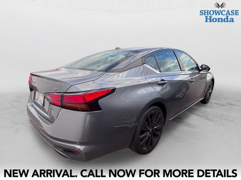 Used 2021 Nissan Altima 2.5 SR FWD image 5