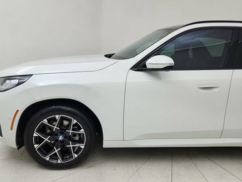 Used 2025 BMW X3 xDrive30i w/ Premium Package image 9