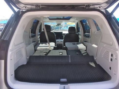 Used 2025 GMC Acadia Denali w/ Super Cruise Package AWD/4WD image 33