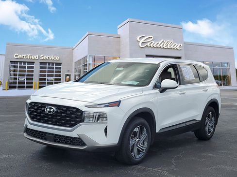 Used 2023 Hyundai Santa Fe SE FWD image 1