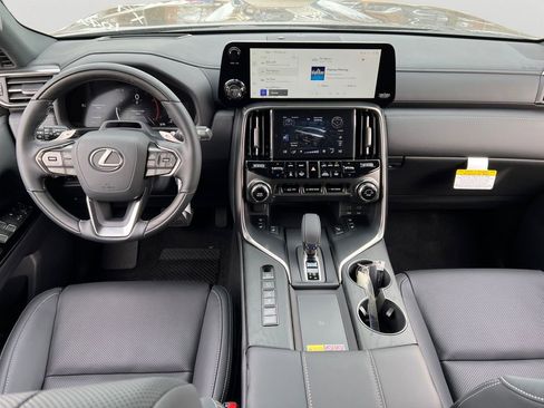 New 2026 Lexus LX 700h Luxury image 11