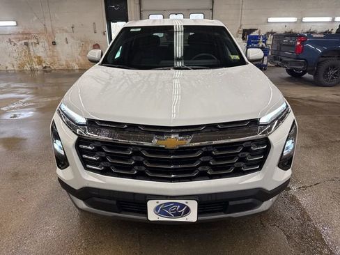 New 2026 Chevrolet Equinox LT w/ Safety and Technology Package AWD/4WD image 2