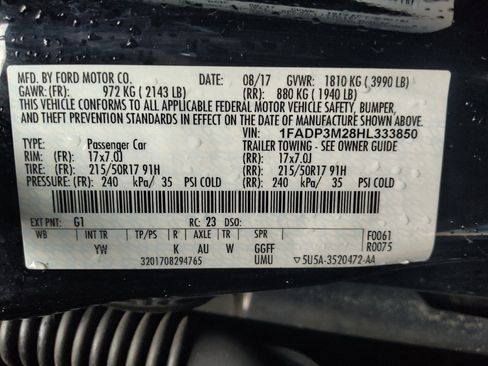 Used 2017 Ford Focus SEL w/ Interior Protection Package FWD image 33