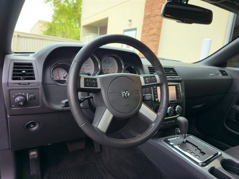 Used 2008 Dodge Challenger SRT8 RWD image 15