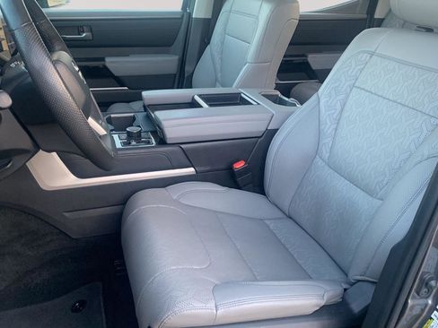 Used 2024 Toyota Tundra Limited image 21