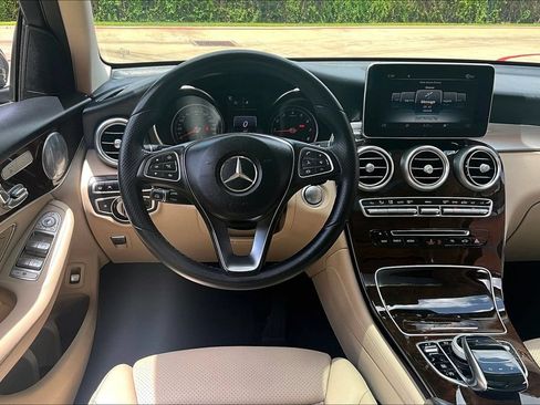 Used 2017 Mercedes-Benz GLC 300 image 7